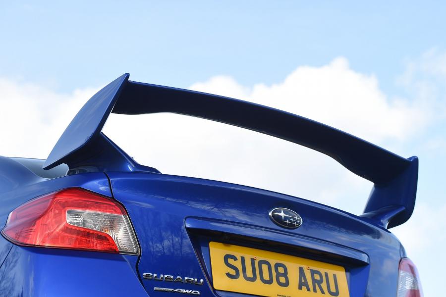 Детали экстерьера Subaru WRX STI Final Edition 2018 года  (UK) (фото 2 из 14)